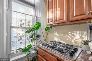 711 Corinthian Ave, Philadelphia, PA 19130 - Photo 4