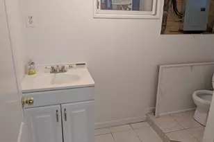 317 St Vincent St, Philadelphia, PA 19111 - Photo 18