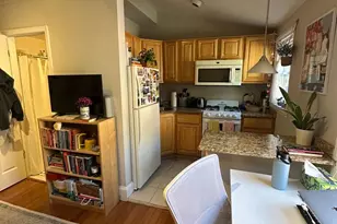 910 Clinton St, Philadelphia, PA 19107 - Photo 2