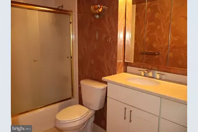 604 S Washington Square #2411, Philadelphia, PA 19106 - Photo 18
