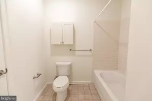 1411-2 Walnut St, Philadelphia, PA 19102 - Photo 22