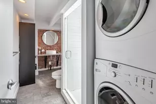 1320 Pine St, Philadelphia, PA 19107 - Photo 8