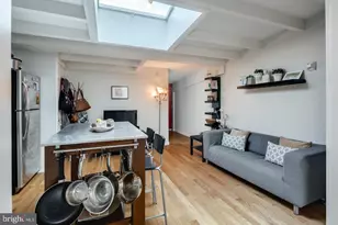 1320 Pine St, Philadelphia, PA 19107 - Photo 4