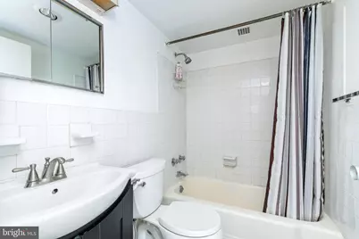 224 W Rittenhouse Square #1618, Philadelphia, PA 19103 - Photo 14