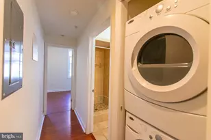 1431 Lombard St, Philadelphia, PA 19146 - Photo 6