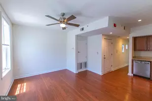 1431 Lombard St, Philadelphia, PA 19146 - Photo 4