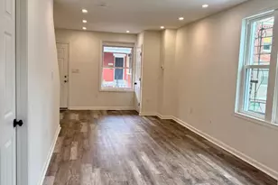 2124 S Shields St, Philadelphia, PA 19142 - Photo 4