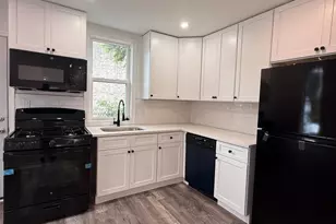 2124 S Shields St, Philadelphia, PA 19142 - Photo 6