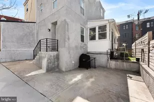 132 Shurs Ln, Philadelphia, PA 19127 - Photo 4