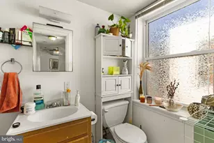 1608 Swain St, Philadelphia, PA 19130 - Photo 4