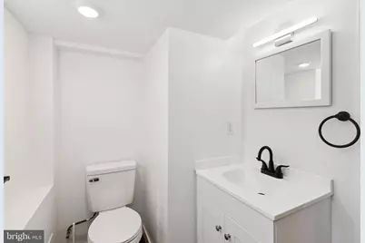 2242 S Bonsall Street, Philadelphia, PA 19145 - Photo 10