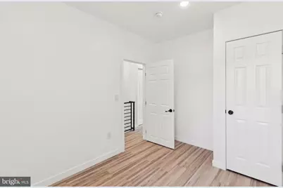 2242 S Bonsall Street, Philadelphia, PA 19145 - Photo 14