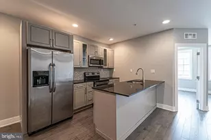 135 N 3rd St, Philadelphia, PA 19106 - Photo 1