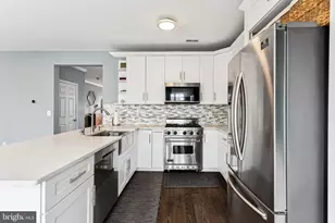 109 Surgeon General Ct, Philadelphia, PA 19146 - Photo 16