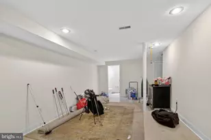 1017 S Dorrance St, Philadelphia, PA 19146 - Photo 24