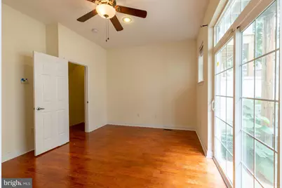 1017 S Dorrance Street, Philadelphia, PA 19146 - Photo 8