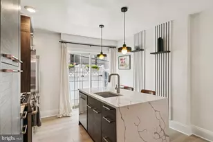 2412 Madison Square, Philadelphia, PA 19146 - Photo 12