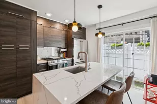 2412 Madison Square, Philadelphia, PA 19146 - Photo 10