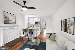 704-6 S Washington Square, Philadelphia, PA 19106 - Photo 2