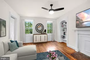 704-6 S Washington Square, Philadelphia, PA 19106 - Photo 1