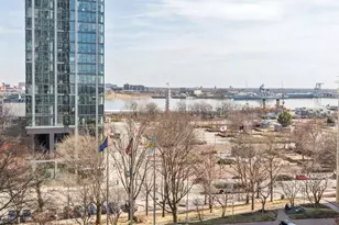 210 Locust St, Philadelphia, PA 19106 - Photo 10