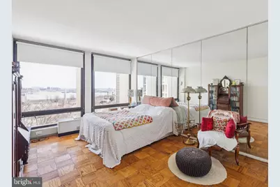 210 Locust Street #7AW, Philadelphia, PA 19106 - Photo 6