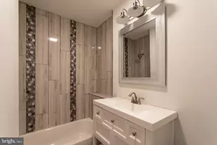 228 Hermitage St, Philadelphia, PA 19127 - Photo 12