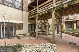 301 Race St, Philadelphia, PA 19106 - Photo 8