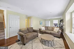 270 Ripka St, Philadelphia, PA 19127 - Photo 6