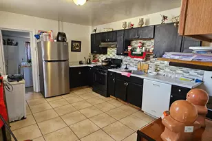 4535 Hedge St, Philadelphia, PA 19124 - Photo 8