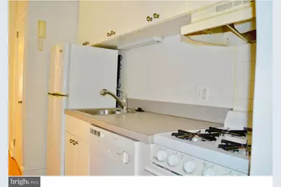 332-34 S 17th Street #1C, Philadelphia, PA 19103 - Photo 8