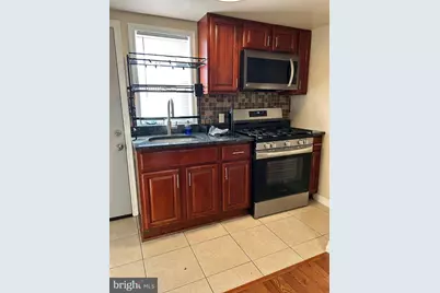 342 Gladstone Street, Philadelphia, PA 19148 - Photo 2