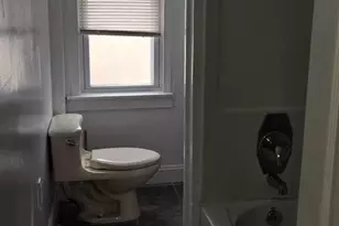 1601 S LeCount St, Philadelphia, PA 19145 - Photo 4