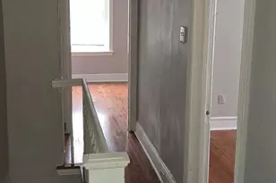 1601 S LeCount St, Philadelphia, PA 19145 - Photo 4