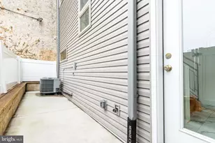 106 Pollard St, Philadelphia, PA 19123 - Photo 36