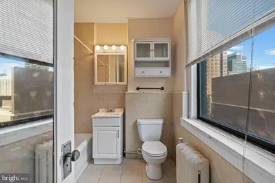 1324 Locust Street #825, Philadelphia, PA 19107 - Photo 12