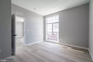 2401 Washington Ave, Philadelphia, PA 19146 - Photo 16