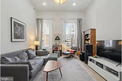 1824 Chestnut Street #2F, Philadelphia, PA 19103 - Photo 4