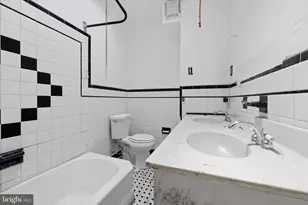 7019 Paschall Ave, Philadelphia, PA 19142 - Photo 12