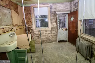 1942 N Hollywood St, Philadelphia, PA 19121 - Photo 10