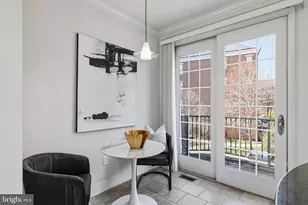 203 Surgeon Generals Ct, Philadelphia, PA 19146 - Photo 12