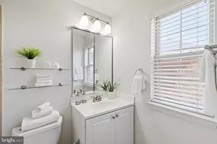 203 Surgeon Generals Ct, Philadelphia, PA 19146 - Photo 26