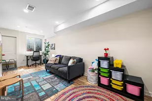 1825 Carpenter St, Philadelphia, PA 19146 - Photo 16