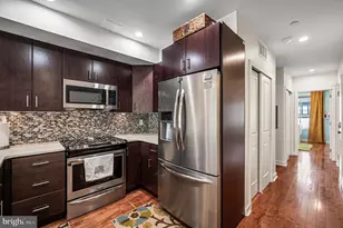 1825 Carpenter St, Philadelphia, PA 19146 - Photo 8