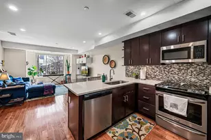 1825 Carpenter St, Philadelphia, PA 19146 - Photo 6