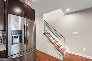 1825 Carpenter St, Philadelphia, PA 19146 - Photo 12