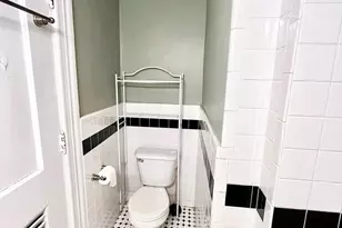 1324 Locust St, Philadelphia, PA 19107 - Photo 8