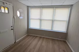 6904 Dicks Ave, Philadelphia, PA 19142 - Photo 4