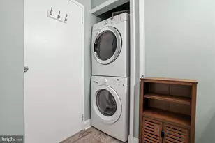 315 New St, Philadelphia, PA 19106 - Photo 16