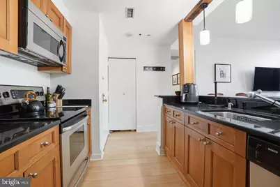 315 New Street #317, Philadelphia, PA 19106 - Photo 6